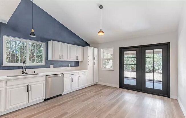 Beautifully Remodeled 5-Bedroom Home Near Downtown Las Vegas!
