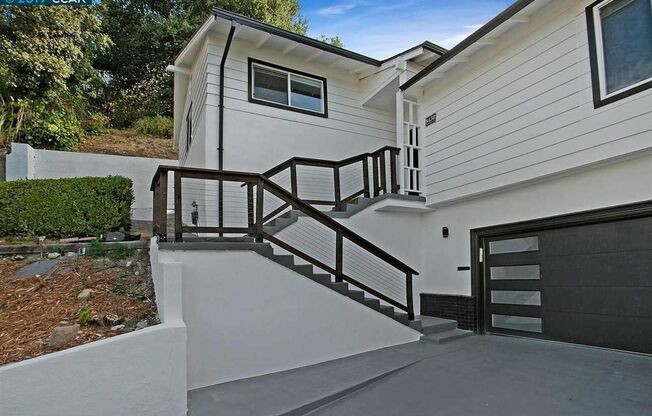 Amazing remodeled bi-level Oakland home with big backyard, ADU/Office and views!