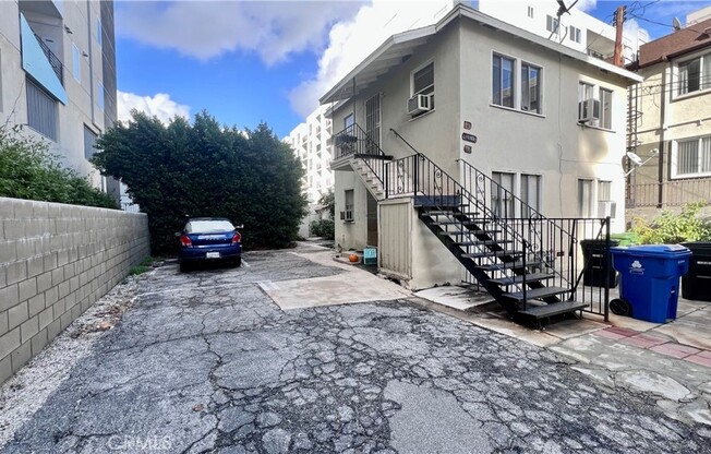 11103 CUMPSTON ST