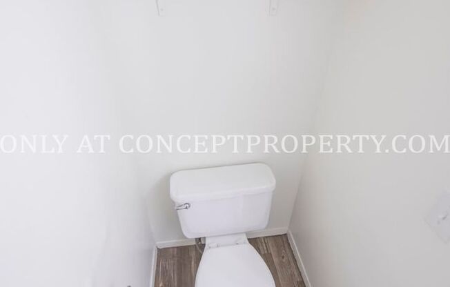 2 beds, 1.5 baths, 1,052 sqft, $1,599, Unit 1497A