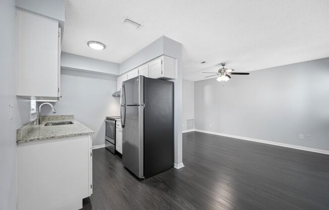 1 bed, 1 bath, 650 sqft, $1,445, Unit 621-6