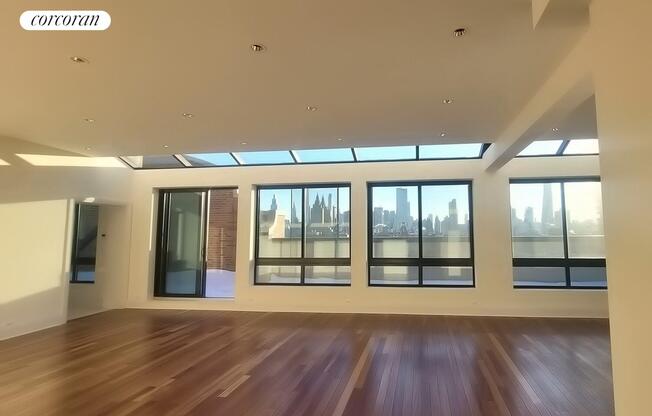 6 beds, 4.5 baths, 6,000 sqft, $55,000, Unit PHA