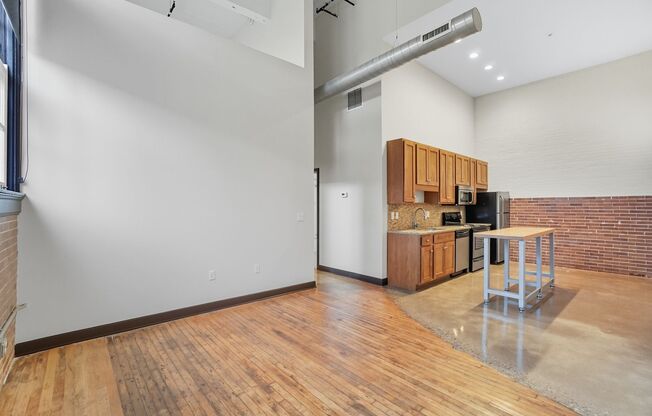 1 bed, 1 bath, 789 sqft, $1,439, Unit 113