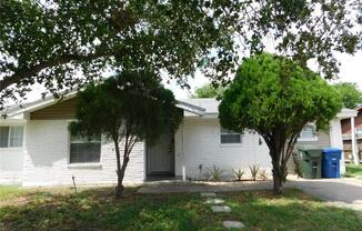 5417 Hitching Post - 4/Bed 2/Bath - $1550/month