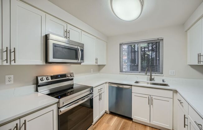 2 beds, 2 baths, 1,000 sqft, $2,595, Unit Unit D204