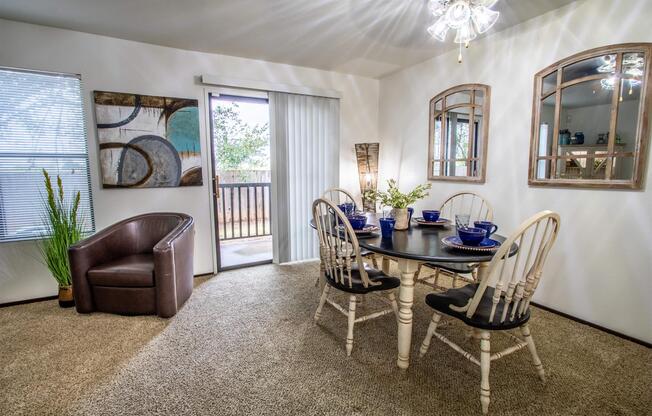 1 bed, 1 bath, 702 sqft, $819