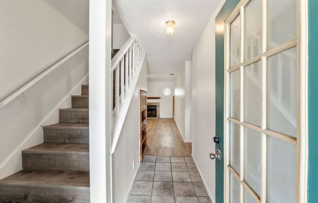 Bright and Inviting 3-Bedroom with Private Yard