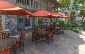 Moss Creek Apartments - Apartments in Garden Grove, CA