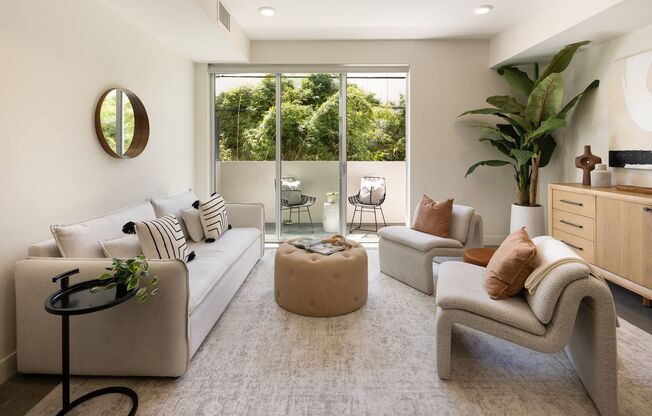 Studio, 1 bath, 646 sqft, $2,850, Unit 213