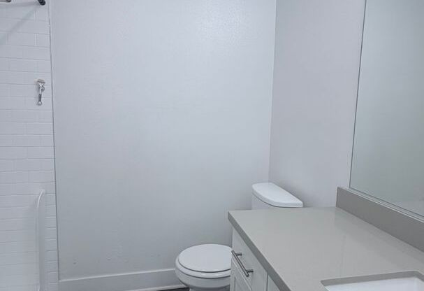 2 beds, 2 baths, 1,050 sqft, $2,995, Unit 20