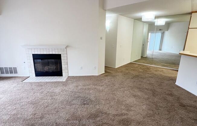 2 Bed/2 Bath Third Level Condo at City Scene!