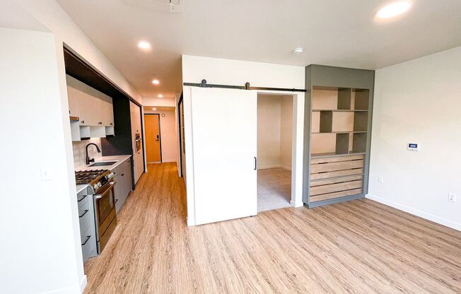 1 bed, 1 bath, 512 sqft, $2,895, Unit 207