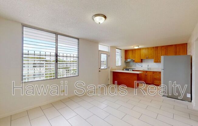 39 HIALOA ST