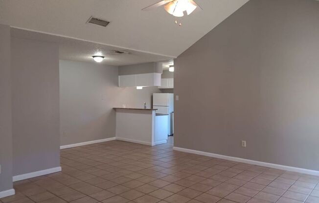 2 beds, 2 baths, 1,007 sqft, $1,450