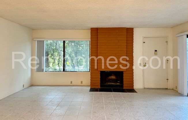 La Jolla/UTC, Playmor Terrace West, 3847 Camino Lindo- Near UCSD! Don't miss out on a chance to make this your home!