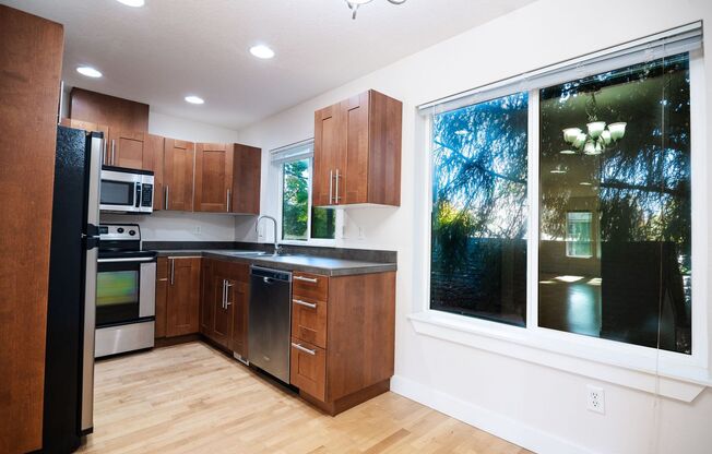 Remodeled 3/2.5 Townhomes
