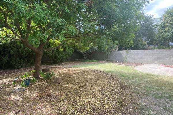 2 beds, 1 bath, 926 sqft, $3,200