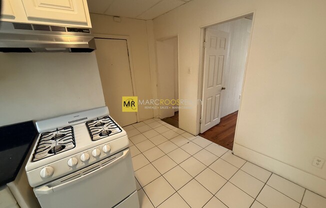 11 Charter St.