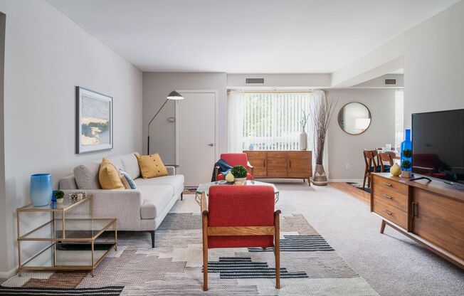 1 bed, 1 bath, 748 sqft, $2,045, Unit 312