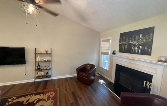 3 beds, 2 baths, $2,200