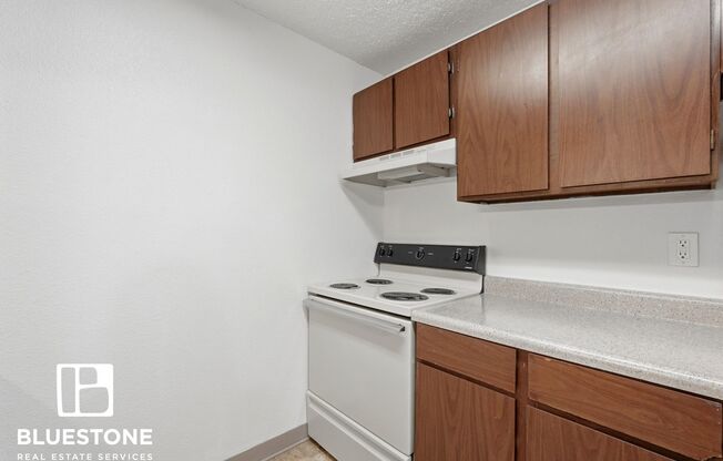 1 bed, 1 bath, 700 sqft, $1,175, Unit 30