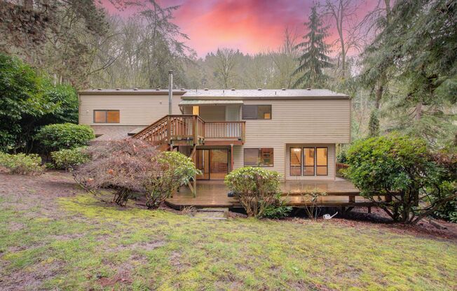 3 beds, 2.5 baths, $3,700