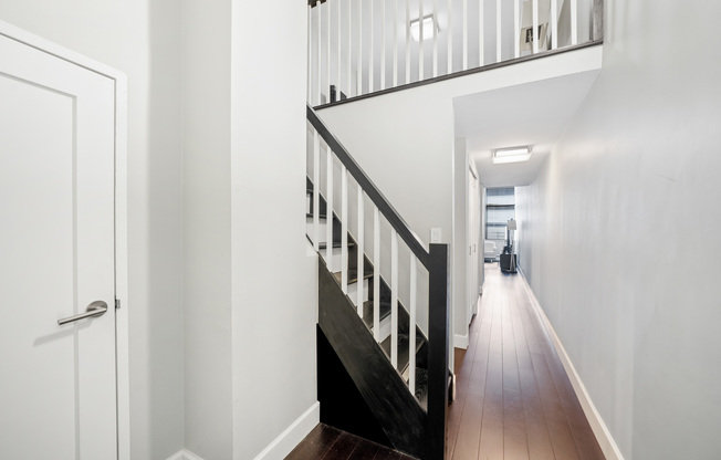2 beds, 1 bath, 1,000 sqft, $5,800, Unit 4L