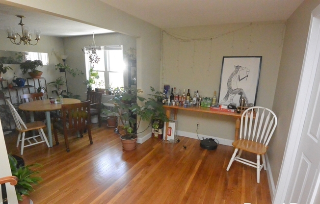 17 CUFFLIN ST