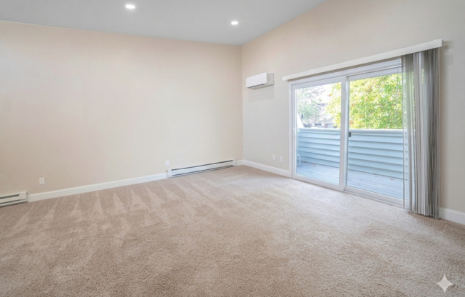 2 beds, 1 bath, 1,050 sqft, $2,700, Unit 60-6
