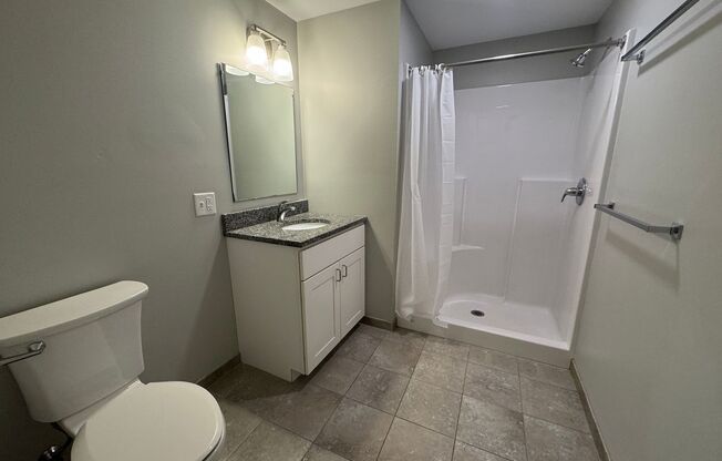 Studio, 1 bath, 420 sqft, $1,600, Unit 204