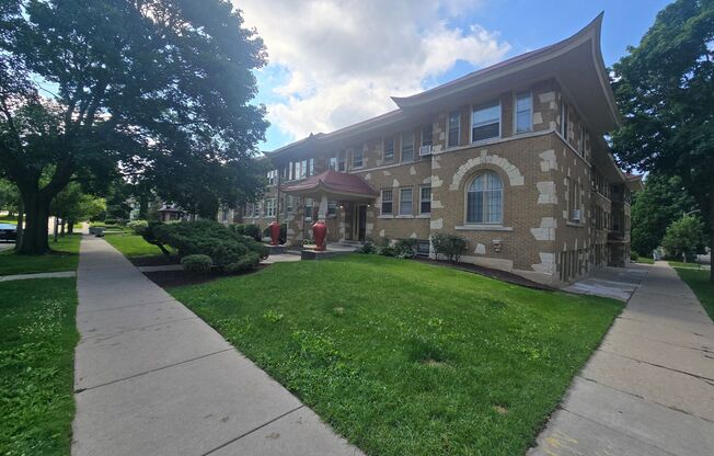 5929 W. Washington