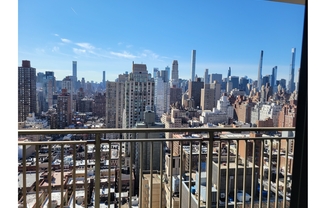 301 E 79 ST
