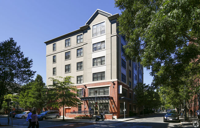 Auburn Court