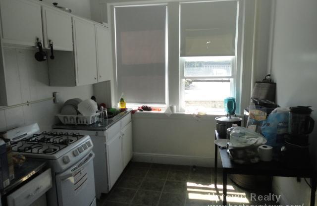 1820 Commonwealth Ave