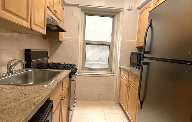 1 bed, 1 bath, 604 sqft, $4,000, Unit 15G