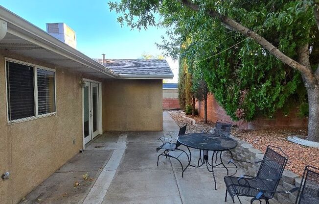 3 beds, 2 baths, $2,025