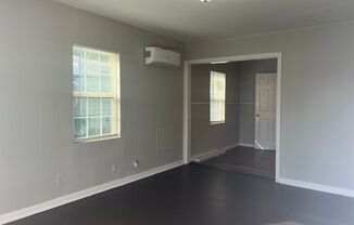 2 beds, 1 bath, $1,345