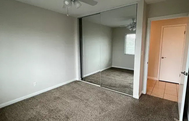 2422 GRAHAM AVE