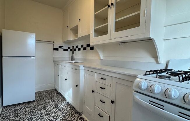 Glen Ellen Apartments