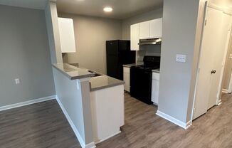 1 bed, 1 bath, 815 sqft, $925, Unit 1082