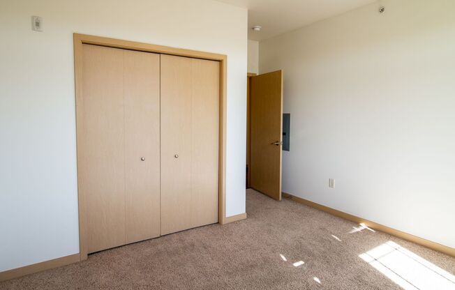 2 beds, 2 baths, 1,132 sqft, $1,660, Unit 8101-402