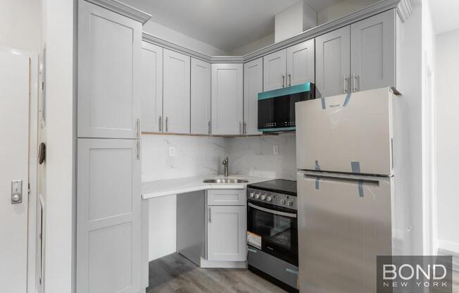 Studio, 1 bath, $3,050, Unit 4F