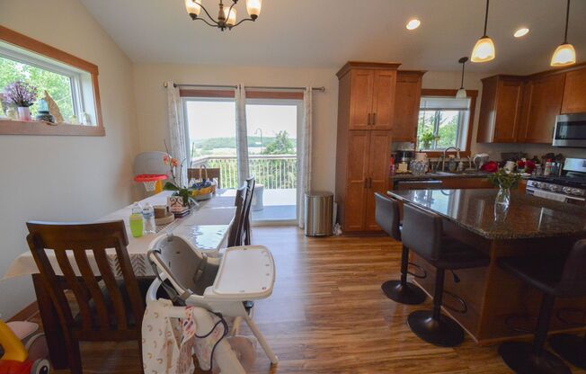 Spacious 4-Bedroom Home with Scenic Views Near Hadley Creek Golf Course