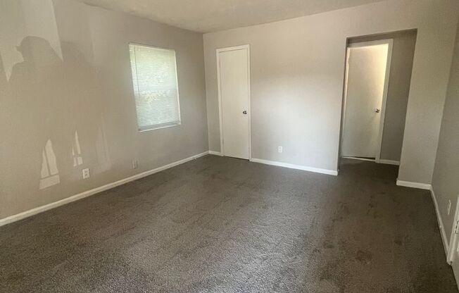 1 bed, 1 bath, 800 sqft, $1,169, Unit 35