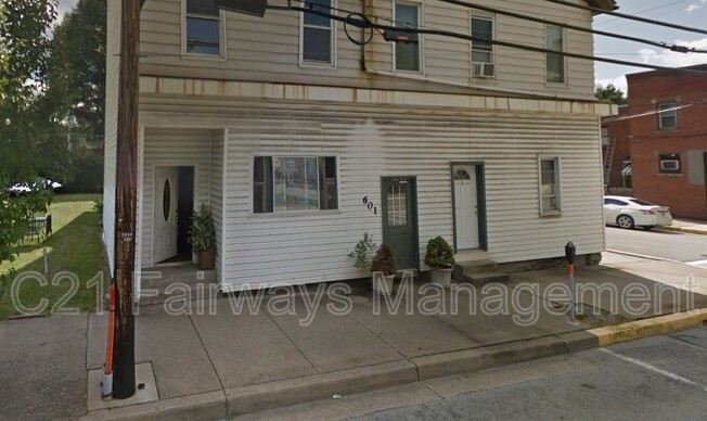 601 LIGONIER ST