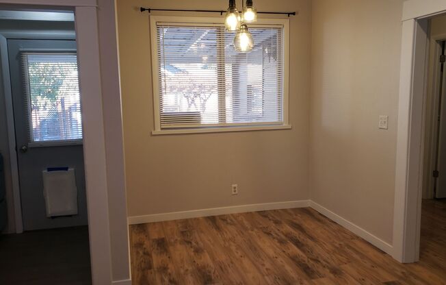 2 beds, 1 bath, $1,500