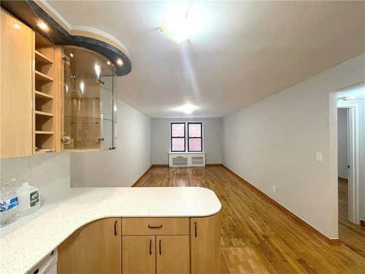 1 bed, 1 bath, 750 sqft, $2,100, Unit 1E