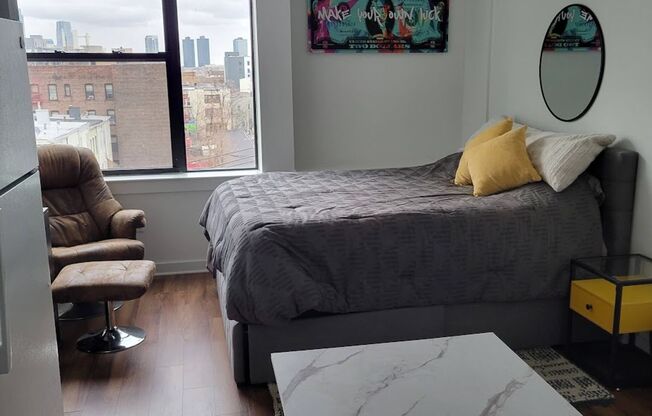 Studio, 1 bath, $2,200, Unit 410