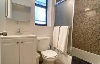 1 bed, 1 bath, $3,495, Unit 2E