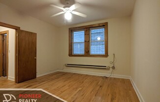 540 W Wellington Ave